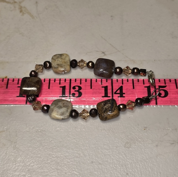 Handmade Natural Stone Beaded Bracelet - Picture 2 of 5